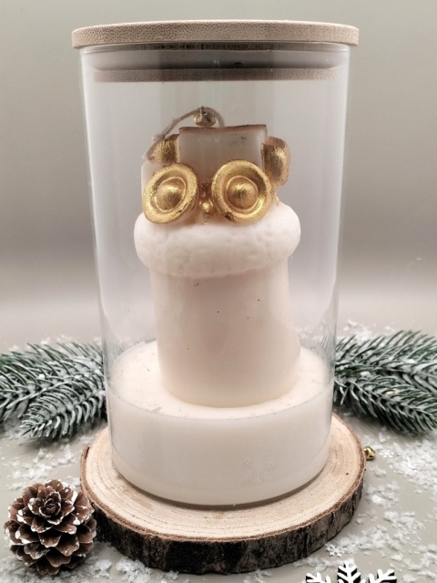 But Świętego Mikołaja w szkle