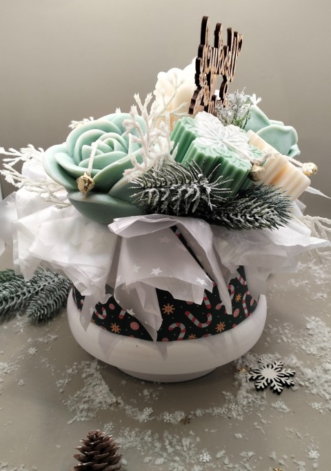 Świąteczny FlowerBox candle pachnący choinką