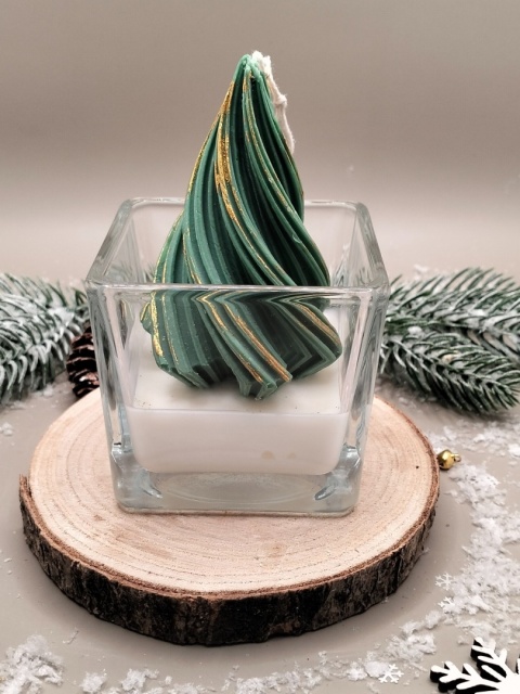 Świeca sojowa dekoracyjna w szkle zielona choinka – naturalna, świąteczna dekoracja