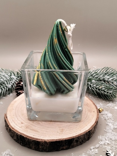 Świeca sojowa dekoracyjna w szkle zielona choinka – naturalna, świąteczna dekoracja