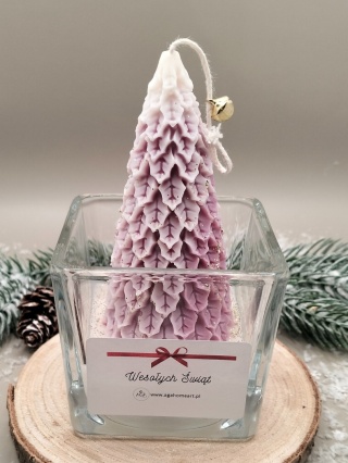Świeca sojowa dekoracyjna w szkle różowa choinka – naturalna, świąteczna dekoracja